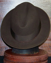 Load image into Gallery viewer, Vintage Dobbs Fedora (7 1/4 brown)