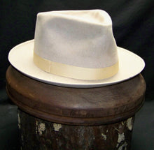 Load image into Gallery viewer, Vintage Borsalino Fedora