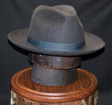 Load image into Gallery viewer, Vintage Dobbs Fedora