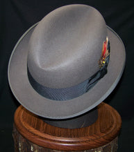 Load image into Gallery viewer, Vintage 1960's Dobbs Homburg