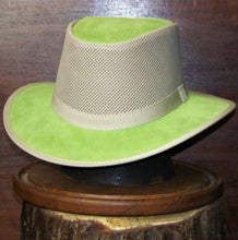 Load image into Gallery viewer, The Breeze Sun Hat (green)
