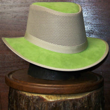 Load image into Gallery viewer, The Breeze Sun Hat (green)
