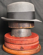 Load image into Gallery viewer, Vintage Stetson Fedora 1960’s 7 1/4
