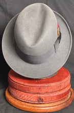 Load image into Gallery viewer, Vintage Stetson Fedora 1960’s 7 1/4
