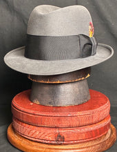 Load image into Gallery viewer, Vintage Stetson Fedora 1960’s 7 1/4
