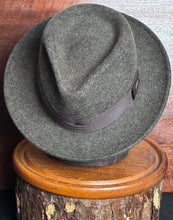 Load image into Gallery viewer, Goorin Bro. Fedora

