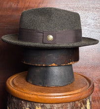 Load image into Gallery viewer, Goorin Bro. Fedora
