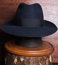 Load image into Gallery viewer, Wide Brim Borsalino Fedora
